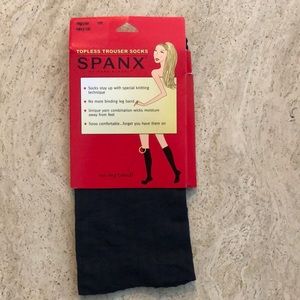 Spanx Trouser Socks - Navy ribbed